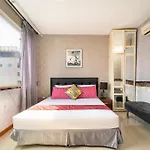 Collection O District 10 Near Van Hanh Hospital Formerly Lan Rung Hotel