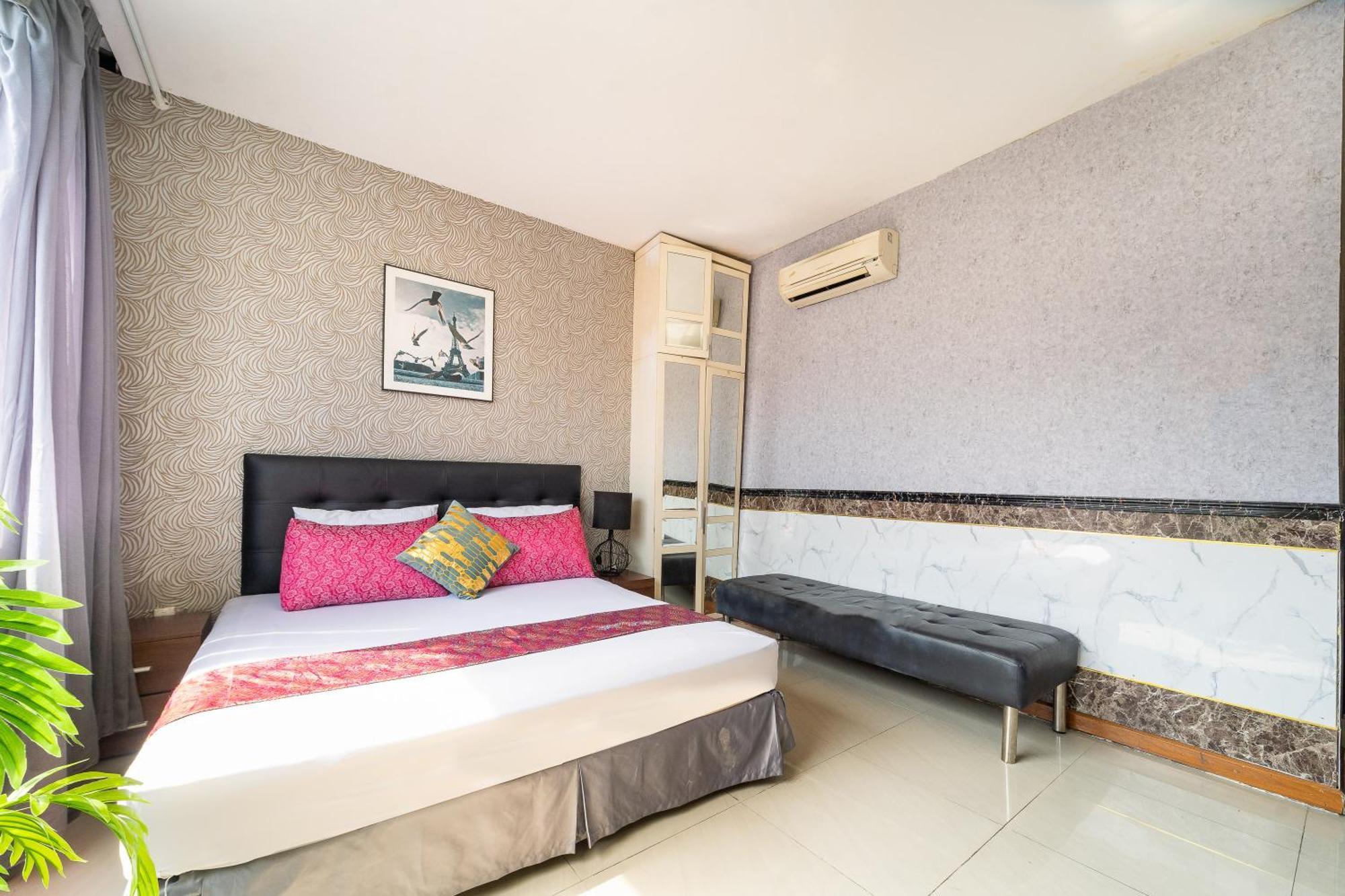 Collection O District 10 Near Hanh Hospital Formerly Lan Rung Hotel Ho Chi Minh City