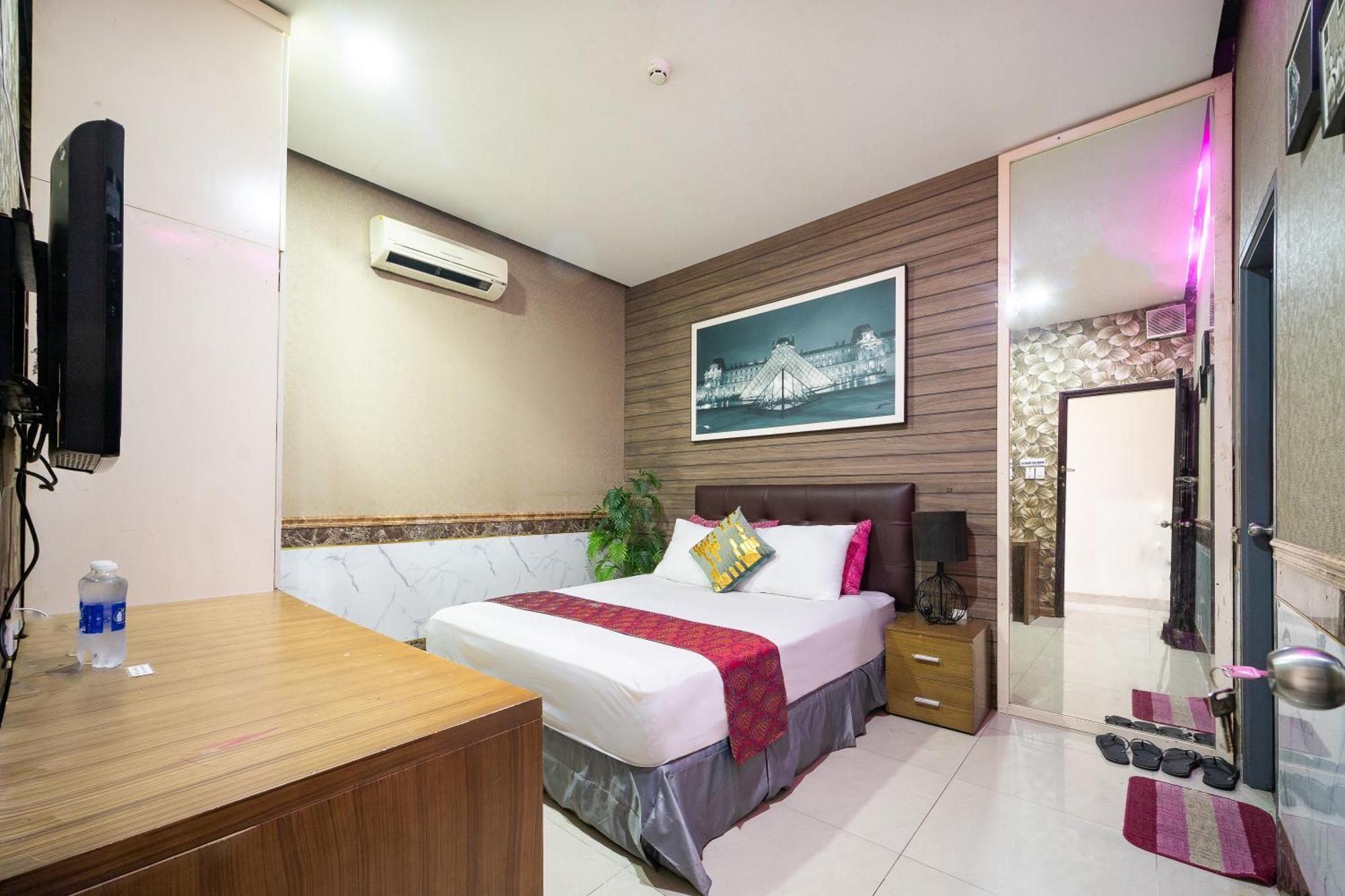 Collection O District 10 Near Hanh Hospital Formerly Lan Rung Hotel Ho Chi Minh City